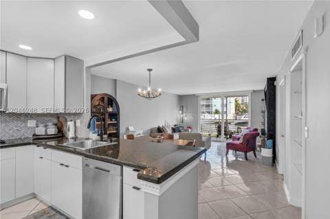 3849 NE 169th St 103, North Miami Beach FL - photo 7 of 34