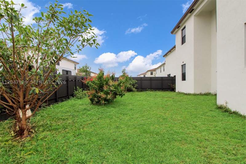 5 bedroom SingleFamilyResidence at 12900 SW 229th St, Kendall Assemblage North, Miami — photo 3