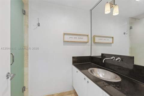 204 Washington Ave 13, Miami Beach FL - photo 16 of 46