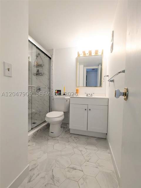 9140 Fontainebleau Blvd 504, Miami FL - photo 19 of 33