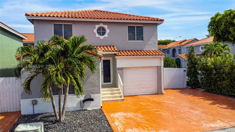 3 bedroom SingleFamilyResidence at 8668 NW 2nd Ter, Galloway Lakes Sec 3, Miami — photo 3