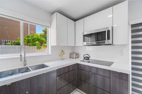8668 NW 2nd Ter, Miami FL - photo 7 of 42