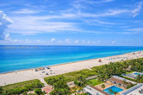 2555 Collins Ave 1814, Miami Beach FL - photo 12 of 42