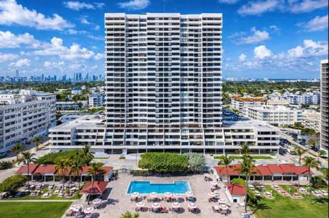 2555 Collins Ave 1814, Miami Beach FL - photo 6 of 42