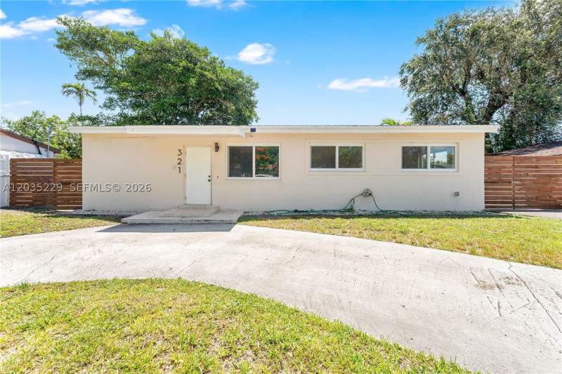 4 bedroom SingleFamilyResidence at 321 NW 56th Av, Ideal Homes Sub No 7, Miami — photo 2