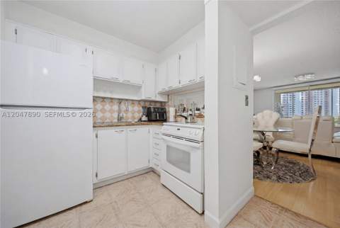 2999 Point East Dr C507, Aventura FL - photo 6 of 27