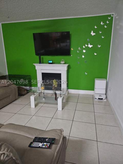 8805 NW 113th St, Hialeah Gardens FL - photo 18 of 29