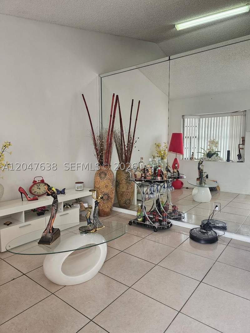 3 bedroom SingleFamilyResidence at 8805 NW 113th St, London Estates 1st Addn, Hialeah Gardens — photo 5