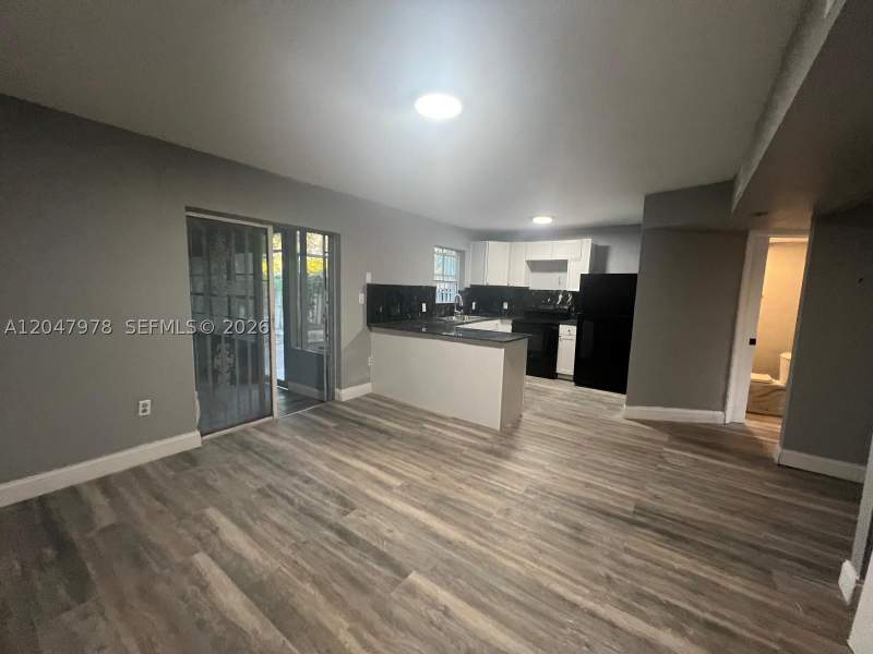 3 bedroom Townhouse at 451 NE 136th St I-101, Mountclair Villas Condo, North Miami — photo 2