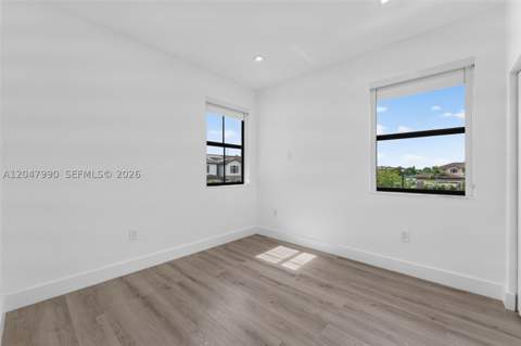10908 W 32nd Ln, Hialeah FL - photo 20 of 39