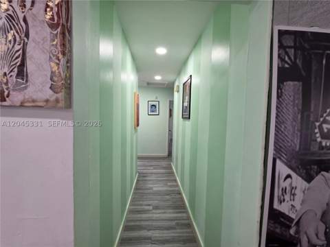 10801 NE 10th Ave, Biscayne Park FL - photo 10 of 23