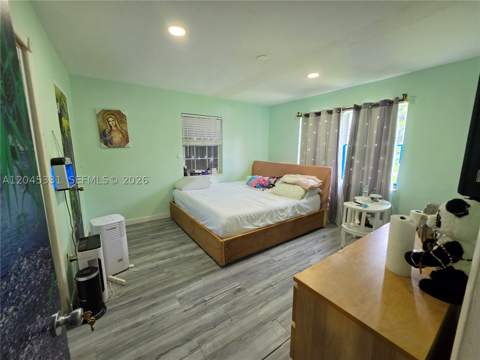 10801 NE 10th Ave, Biscayne Park FL - photo 14 of 23
