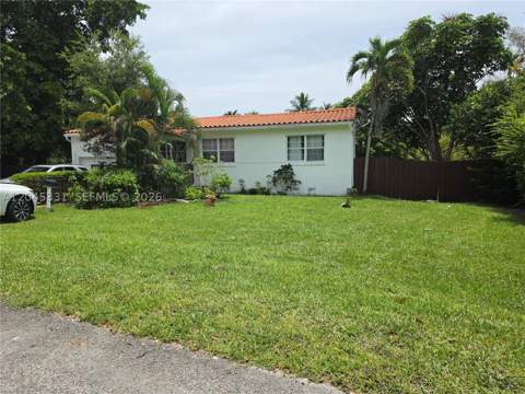 10801 NE 10th Ave, Biscayne Park FL - photo 17 of 23