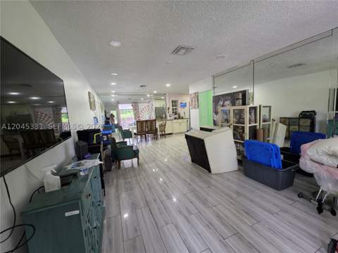 10801 NE 10th Ave, Biscayne Park FL - photo 8 of 23