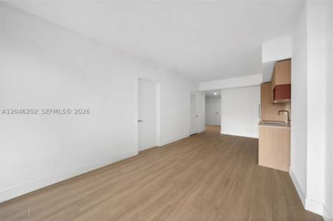 90 NE 32nd 404, Miami FL - photo 14 of 31