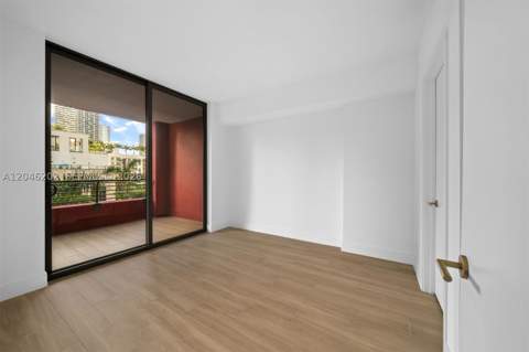 90 NE 32nd 404, Miami FL - photo 19 of 31
