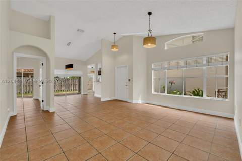 4916 SW 154th Ave, Miami FL - photo 10 of 53