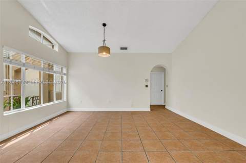 4916 SW 154th Ave, Miami FL - photo 11 of 53