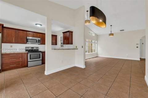 4916 SW 154th Ave, Miami FL - photo 13 of 53