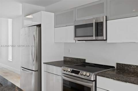 7004 NE 5th Ave, Miami FL - photo 10 of 36