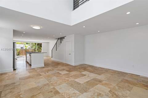 7004 NE 5th Ave, Miami FL - photo 12 of 36
