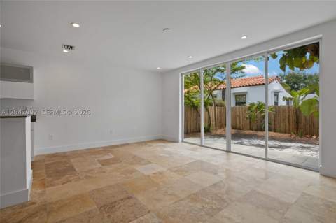 7004 NE 5th Ave, Miami FL - photo 14 of 36