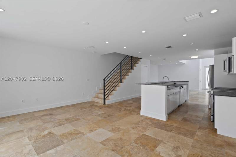 3 bedroom Townhouse at 7004 NE 5th Ave, Baywood, Miami — photo 5