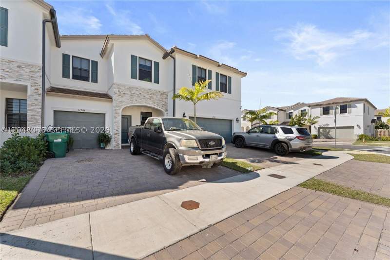 3 bedroom Townhouse at 12958 SW 231st St, Siena Reserve-Kendal North, Miami — photo 4