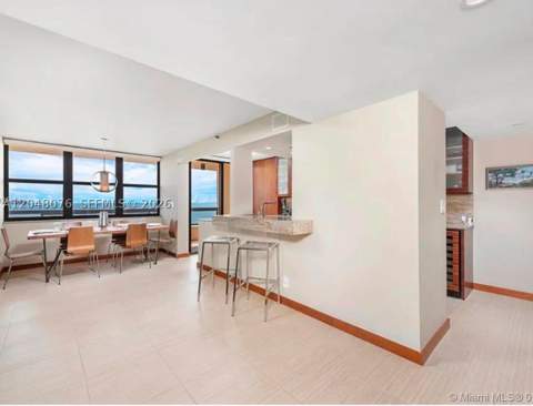 2555 Collins Ave 1101, Miami Beach FL - photo 17 of 41