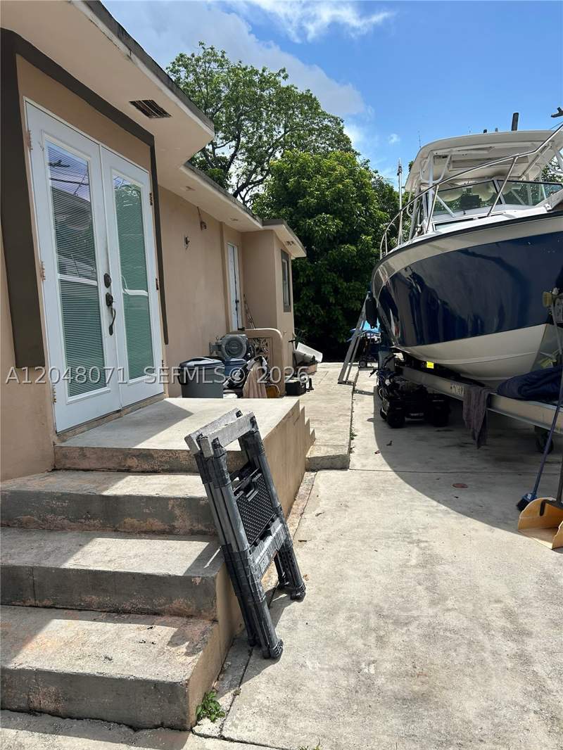 2 bedroom SingleFamilyResidence at 128 SW 11th Ave, Lawrence Estate Land Co, Miami — photo 3