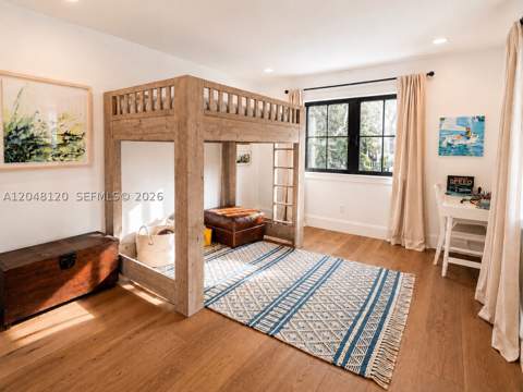 4455 N Bay Rd, Miami Beach FL - photo 8 of 14