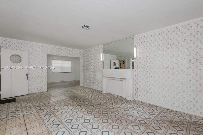 3 bedroom SingleFamilyResidence at 245 NE 48th St, Brentwood Rev Pl, Miami — photo 3