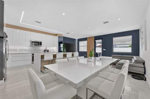 11024 W 35th Ln, Hialeah FL - photo 10 of 36