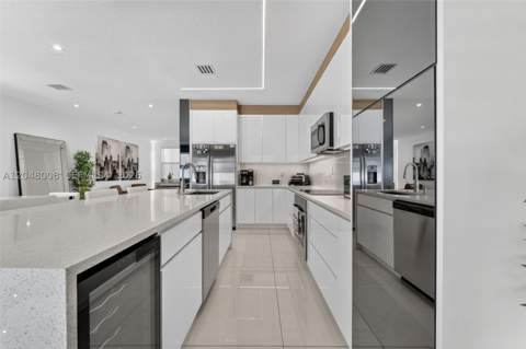 11024 W 35th Ln, Hialeah FL - photo 11 of 36