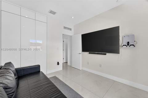 11024 W 35th Ln, Hialeah FL - photo 15 of 36