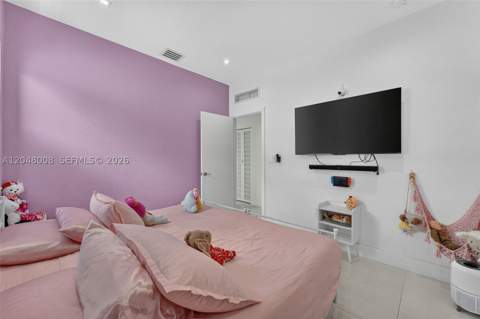 11024 W 35th Ln, Hialeah FL - photo 19 of 36