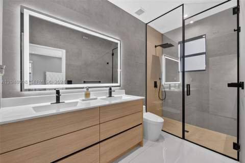 11024 W 35th Ln, Hialeah FL - photo 22 of 36