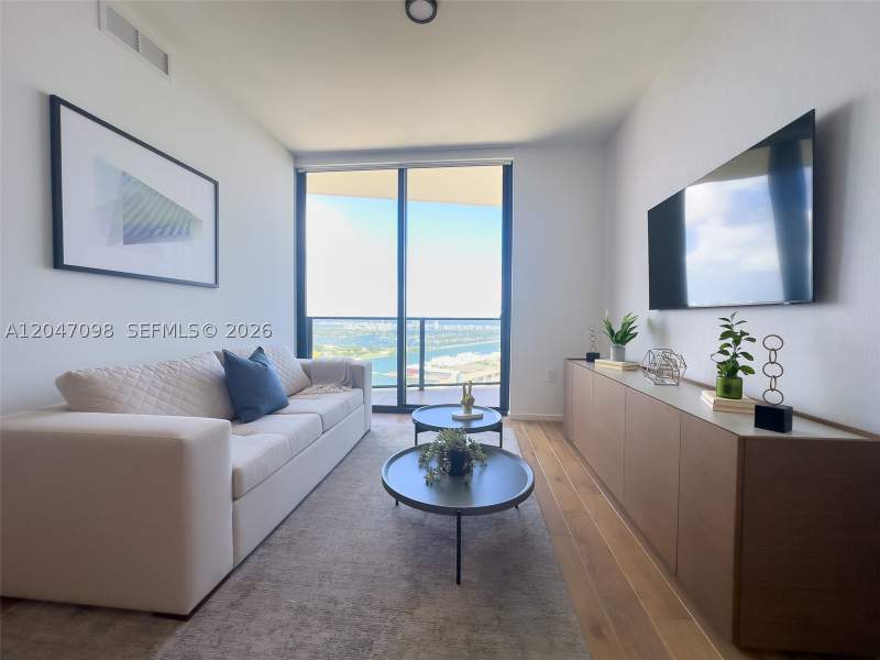 1 bedroom Condominium at 398 NE 5th St 4210, Map Of Miami Dade Co. FL., Miami — photo 3