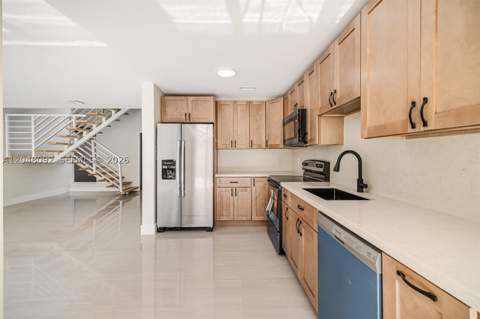 11621 SW 90th St, Miami FL - photo 12 of 35