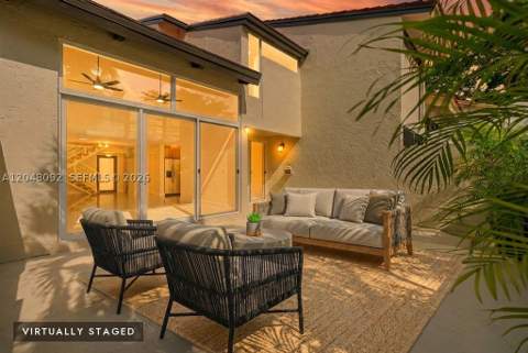 11621 SW 90th St, Miami FL - photo 13 of 35