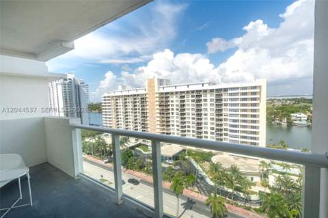 5601 Collins Ave 1517, Miami Beach FL - photo 10 of 33