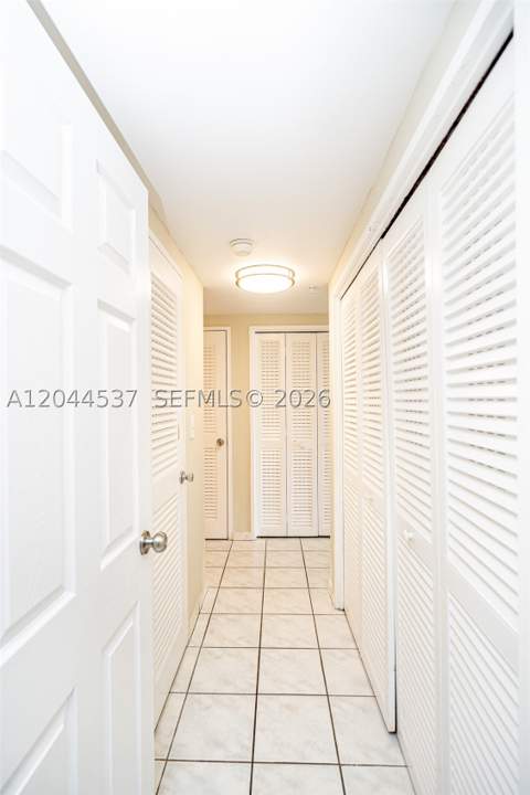5601 Collins Ave 1517, Miami Beach FL - photo 14 of 33