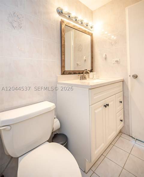 5601 Collins Ave 1517, Miami Beach FL - photo 23 of 33