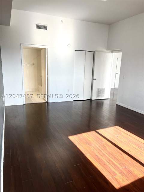 36 NW 6th Ave Ts-1, Miami FL - photo 8 of 13