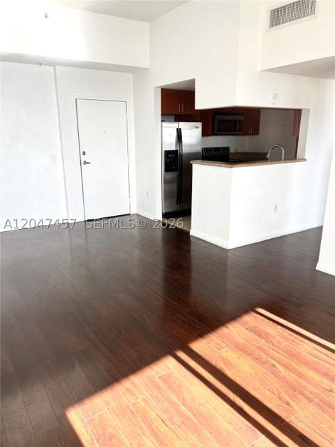 36 NW 6th Ave Ts-1, Miami FL - photo 9 of 13