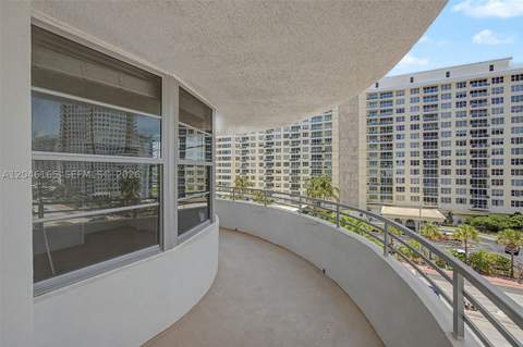 5555 Collins Ave 7B, Miami Beach FL - photo 20 of 21