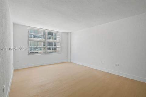 5555 Collins Ave 7B, Miami Beach FL - photo 9 of 21