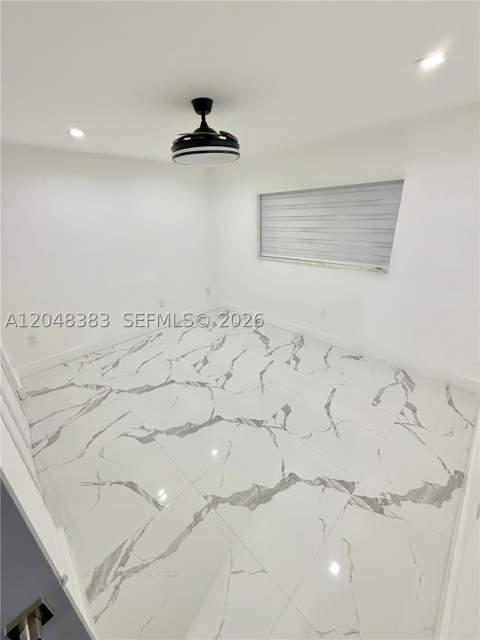 1100 W 35th St 4, Hialeah FL - photo 6 of 7
