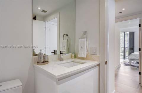 20191 E Country Club Dr 802, Aventura FL - photo 13 of 32