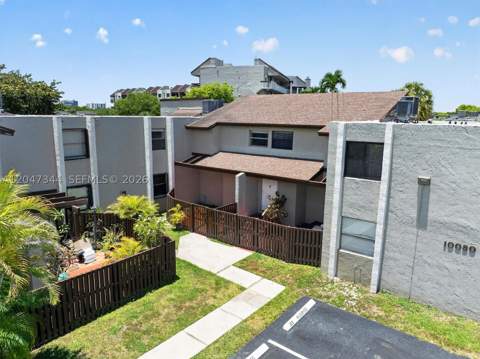 10080 NW 9th St Cir 204, Miami FL - photo 12 of 15